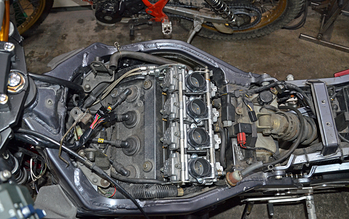 FCR換装 - 静岡でバイクの修理しています。 | エスファクトリーのブログ